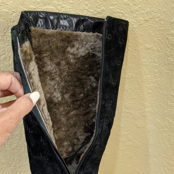 Loretta Pettinari - Picture 9 of 12